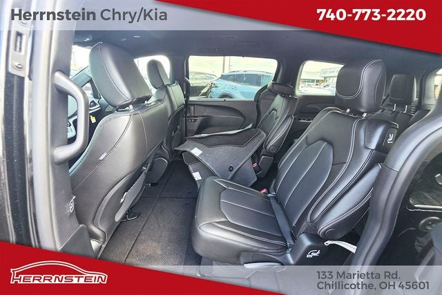2026 Chrysler Voyager VOYAGER LX