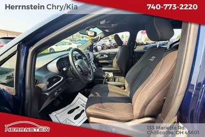 2020 Chrysler Pacifica Touring