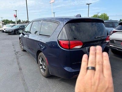 2020 Chrysler Pacifica Touring
