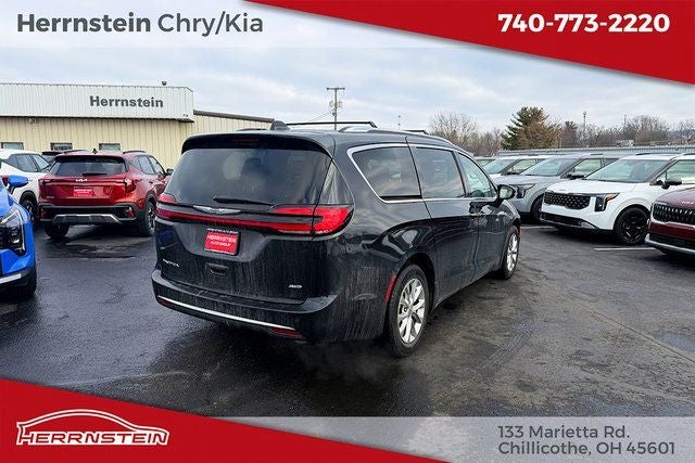 2021 Chrysler Pacifica Touring L AWD
