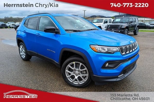 2024 Jeep Compass COMPASS LATITUDE LUX 4X4 in Chillicothe, OH - Herrnstein Auto Group