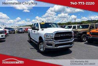 2024 RAM 3500 Tradesman Crew Cab 4x4 6'4' Box