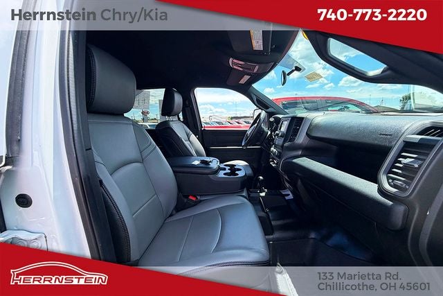 2024 RAM 3500 Tradesman Crew Cab 4x4 6'4' Box