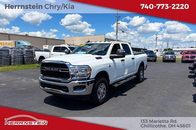 2024 RAM 3500 Tradesman Crew Cab 4x4 6'4' Box