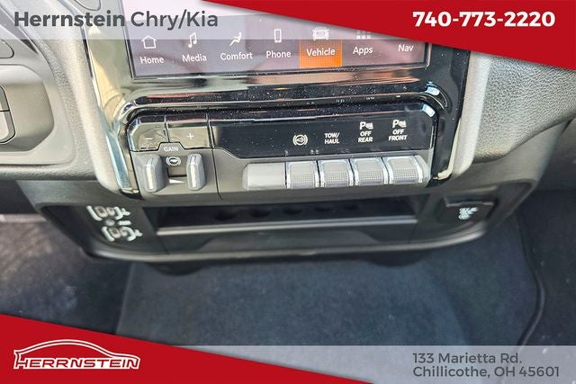 2025 RAM 2500 Tradesman Crew Cab 4x4 6'4' Box