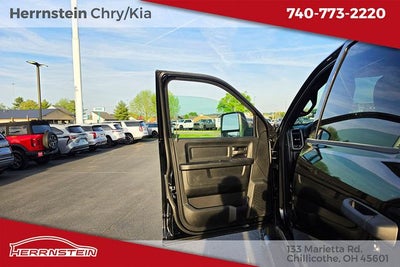 2026 RAM Ram 2500 RAM 2500 BLACK EXPRESS CREW CAB 4X4 6'4' BOX