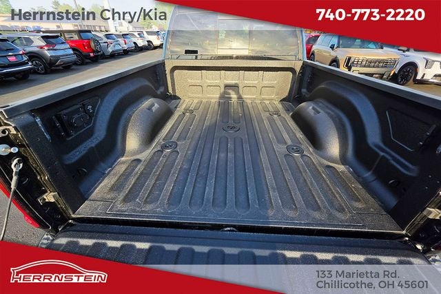 2026 RAM Ram 2500 RAM 2500 BLACK EXPRESS CREW CAB 4X4 6'4' BOX