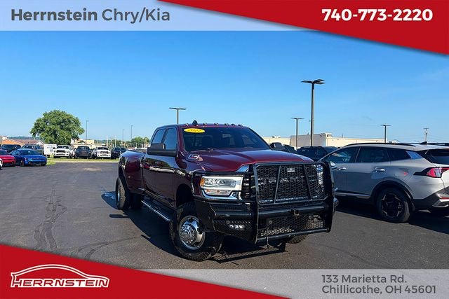2022 RAM 3500 Big Horn Crew Cab 4x4 8' Box