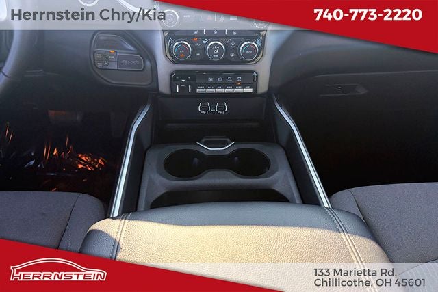2022 RAM 3500 Big Horn Crew Cab 4x4 8' Box