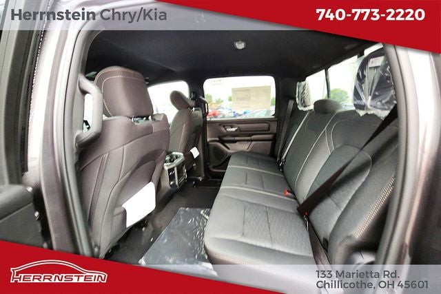 2026 RAM 1500 RAM 1500 EXPRESS CREW CAB 4X4 5'7' BOX