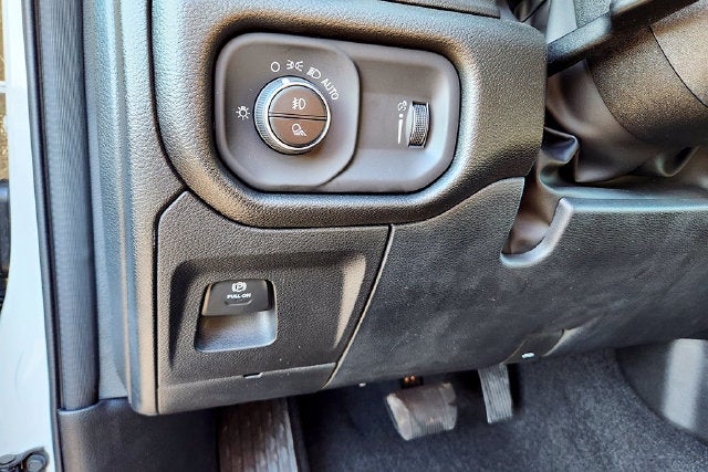 2027 RAM Ram 1500 Base