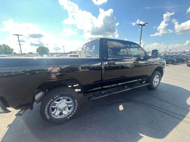 2024 RAM 2500 Tradesman Crew Cab 4x4 6'4' Box
