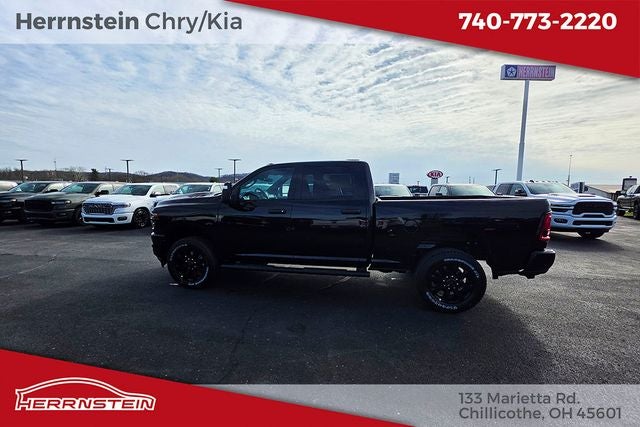 2026 RAM Ram 2500 RAM 2500 BLACK EXPRESS CREW CAB 4X4 6'4' BOX