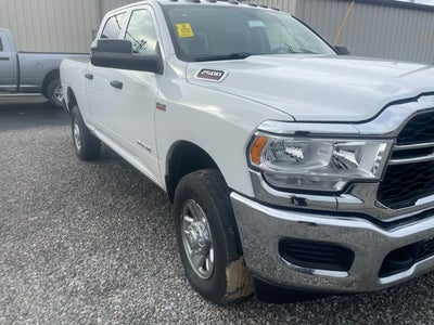 2020 RAM 2500 Tradesman Crew Cab 4x4 6'4' Box
