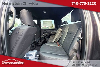 2026 RAM Ram 2500 RAM 2500 BLACK EXPRESS CREW CAB 4X4 6'4' BOX