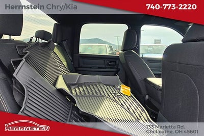 2026 RAM Ram 2500 RAM 2500 BLACK EXPRESS CREW CAB 4X4 6'4' BOX