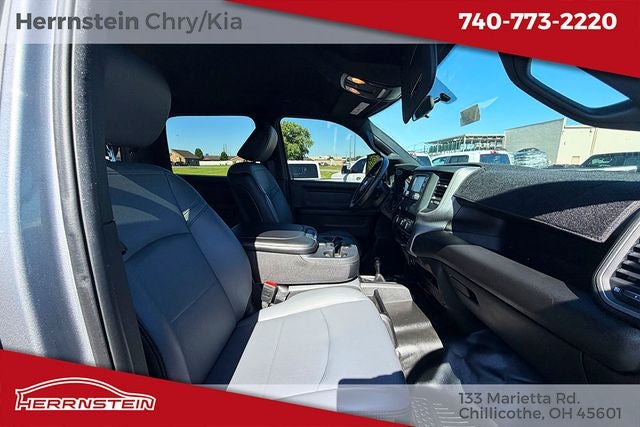 2024 RAM 2500 Tradesman Crew Cab 4x4 6'4' Box