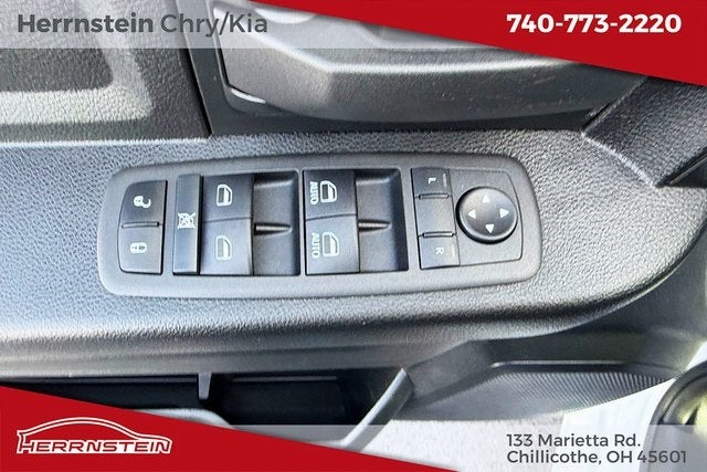 2022 RAM 2500 Tradesman Crew Cab 4x4 8' Box