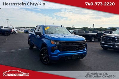 2022 Chevrolet Silverado 1500 4WD Crew Cab Short Bed Custom