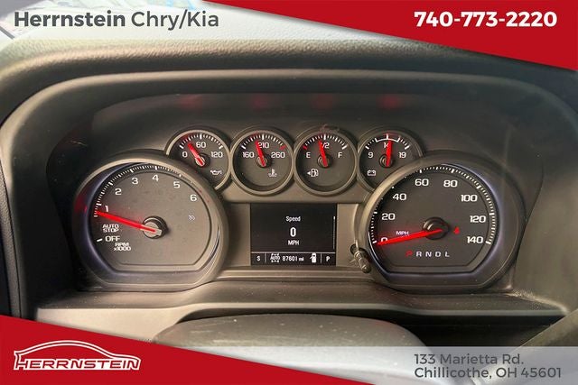 2022 Chevrolet Silverado 1500 4WD Crew Cab Short Bed Custom