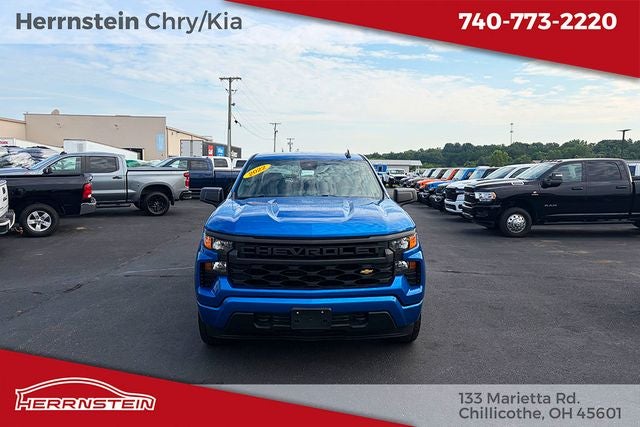 2022 Chevrolet Silverado 1500 4WD Crew Cab Short Bed Custom