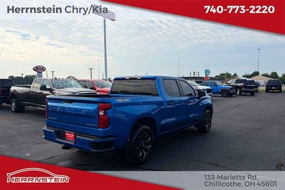 2022 Chevrolet Silverado 1500 4WD Crew Cab Short Bed Custom