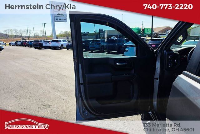 2022 Chevrolet Silverado 1500 LTD 4WD Crew Cab Short Bed Custom