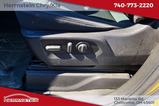 2022 Chevrolet Silverado 1500 LTD 4WD Crew Cab Short Bed Custom