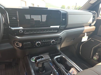 2026 GMC Sierra 1500 Crew Cab, Short Bed, SLT, 4WD