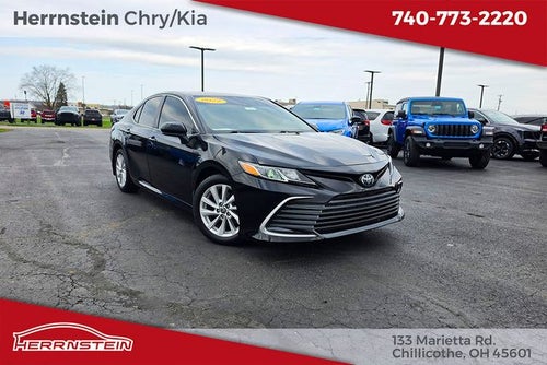 2022 Toyota Camry LE