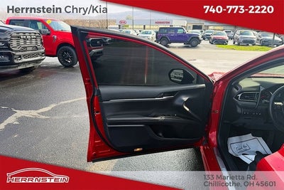 2021 Toyota Camry XSE AWD