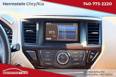 2016 Nissan Pathfinder SL