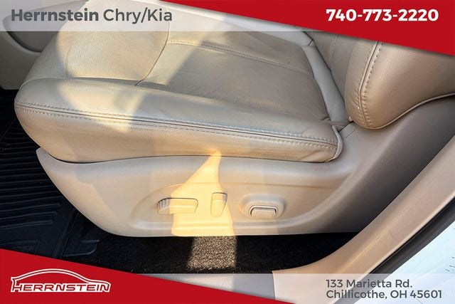 2016 Nissan Pathfinder SL