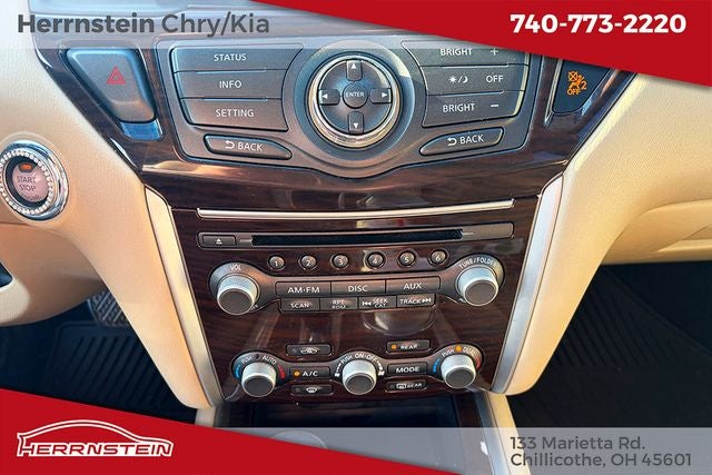 2016 Nissan Pathfinder SL