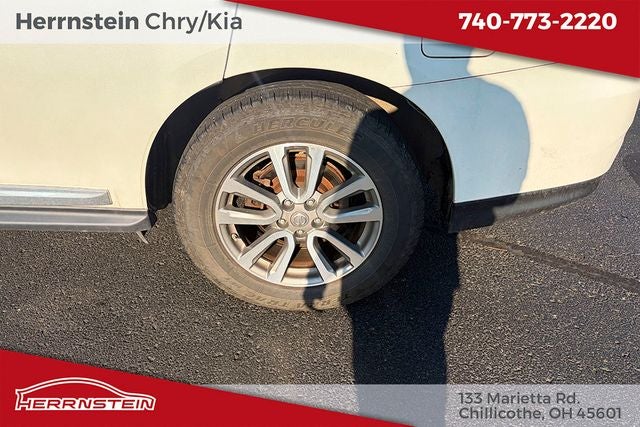 2016 Nissan Pathfinder SL
