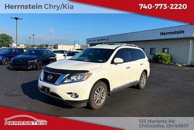 2016 Nissan Pathfinder SL