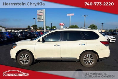 2016 Nissan Pathfinder SL