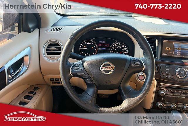 2016 Nissan Pathfinder SL