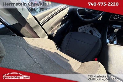 2022 Hyundai Tucson SE