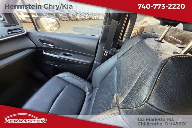 2025 Toyota Sienna Woodland Edition