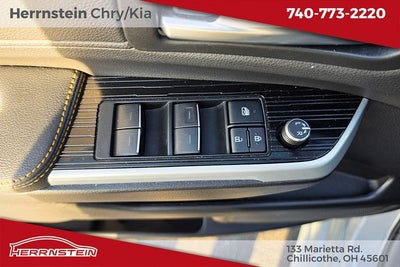 2025 Toyota Sienna Woodland Edition