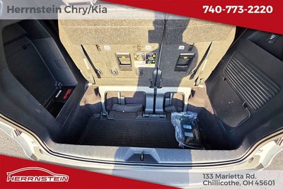 2025 Toyota Sienna Woodland Edition