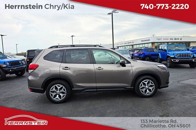 2024 Subaru Forester Premium