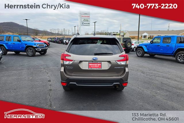 2024 Subaru Forester Premium