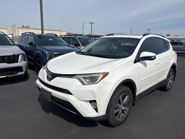2017 Toyota RAV4 XLE