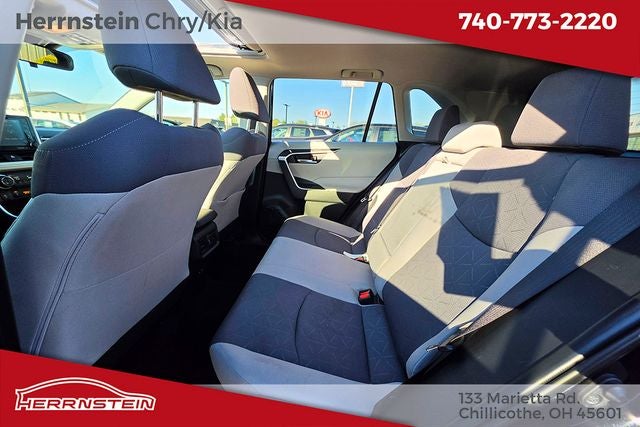 2021 Toyota RAV4 Hybrid XLE