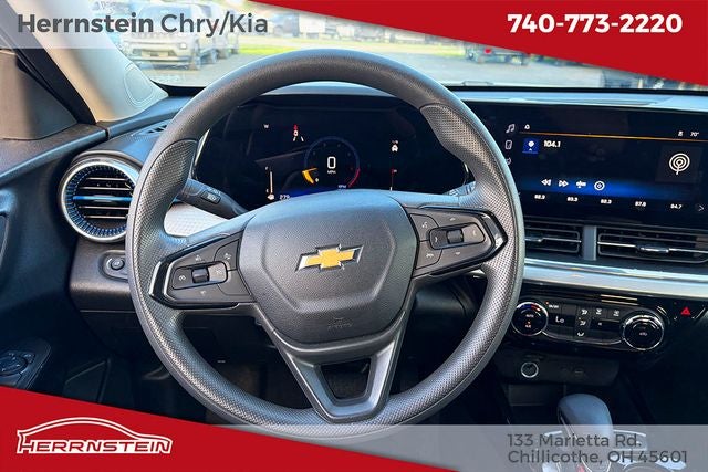 2025 Chevrolet Trax FWD LT