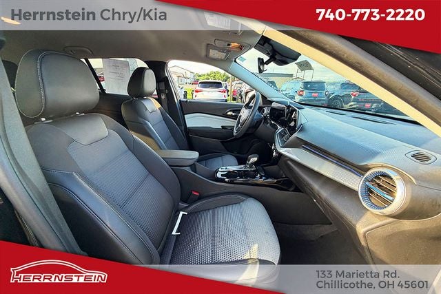 2025 Chevrolet Trax FWD LT