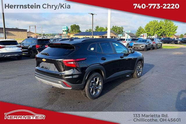 2025 Chevrolet Trax FWD LT