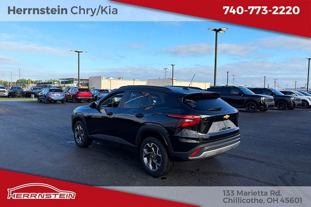 2025 Chevrolet Trax FWD LT